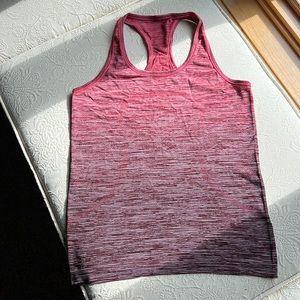 Lululemon swiftly tank size 10